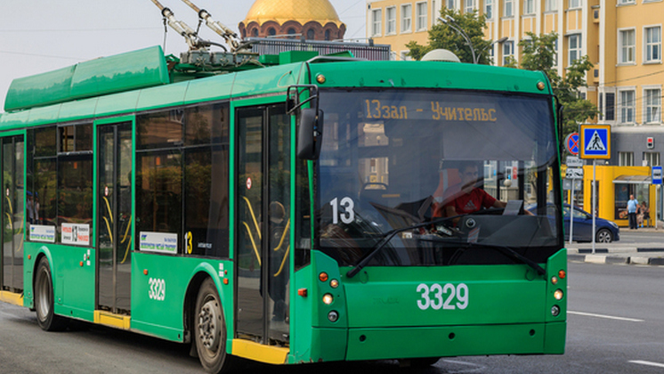 В Новосибирске троллейбус № 13 из-за ремонта теплотрассы изменил маршрут