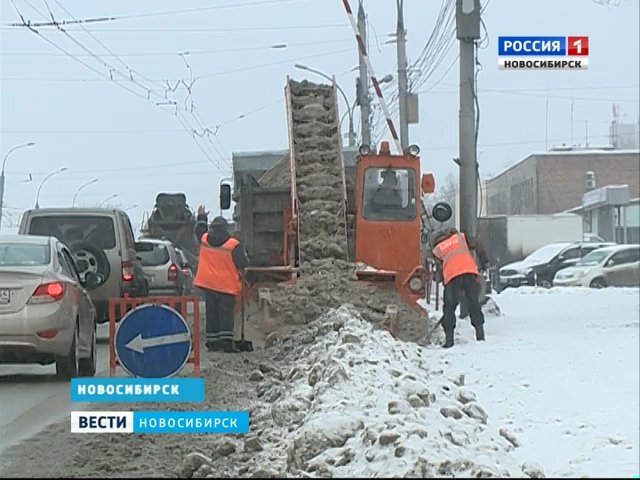 50 миллионов рублей потратят на уборку снега в Новосибирске