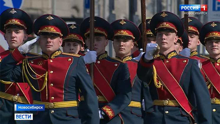 Сотни тысяч россиян увидели Парад Победы в Новосибирске благодаря современным технологиям
