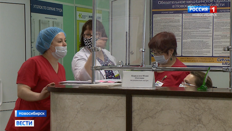 На передовой борьбы с коронавирусом: один день из жизни новосибирской медсестры