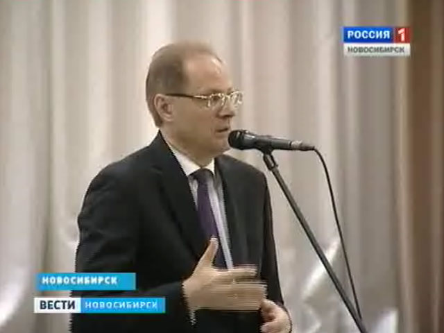 Губернатор Василий Юрченко провел встречу с жителями Октябрьского района
