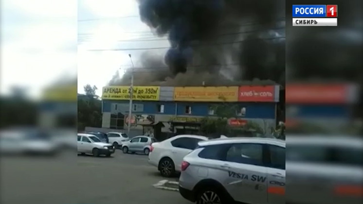 В Иркутске несколько часов тушили пожар в одном из кафе-гостиниц