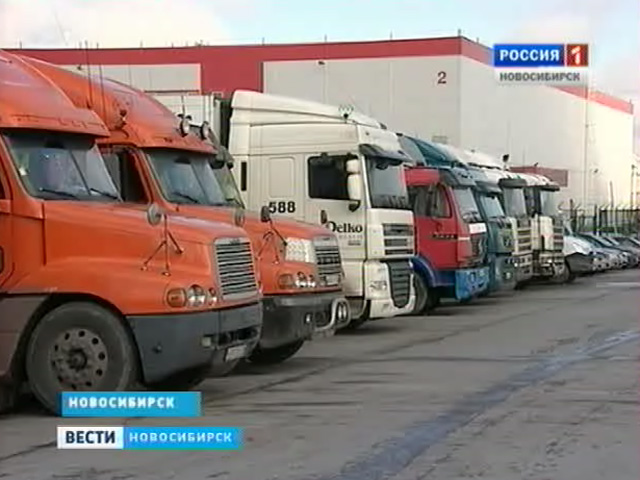В Новосибирске обсуждают введение запрета на передвижение большегрузов в дневное время
