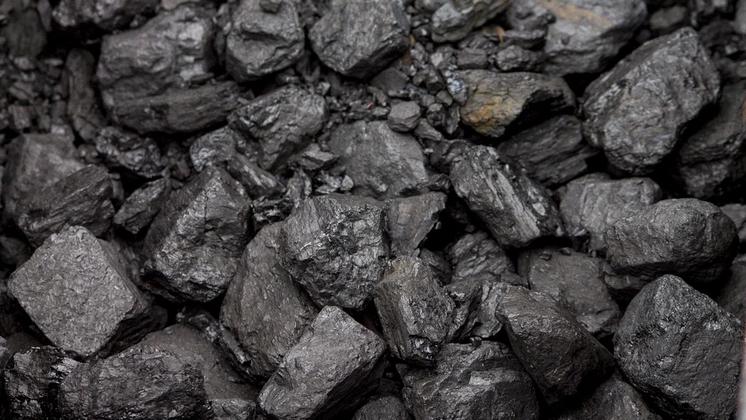 «Третью неделю мёрзнем»: новосибирцы пожаловались на дефицит угля