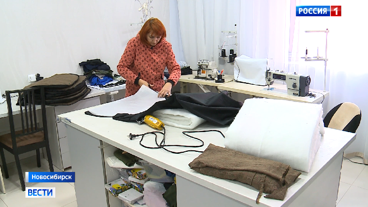 Новосибирские добровольцы открыли производство по пошиву одежды для военнослужащих