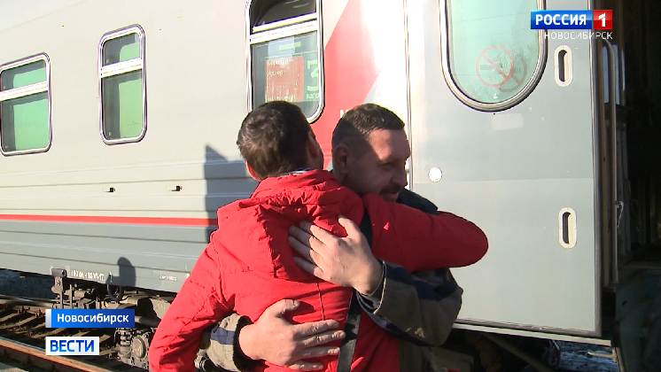Продолжают прибывать. Семья спасателей