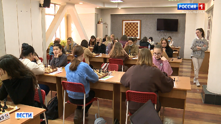 В Новосибирске лучшие шахматисты Сибири определяют сильнейшего