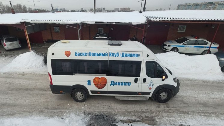 В Новосибирске «баскетбольный» микроавтобус сбил восьмилетнего мальчика
