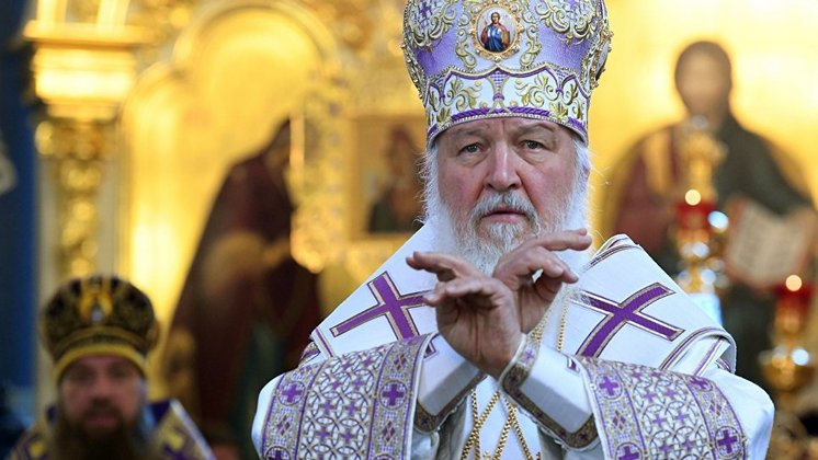 Патриарх Кирилл призвал не ходить в храмы из-за коронавируса