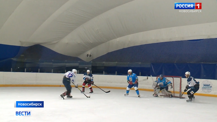 «Ночные» хоккеисты Новосибирска готовятся к началу нового сезона 