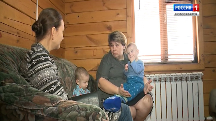В Новосибирске семью с восемью детьми не признают многодетной