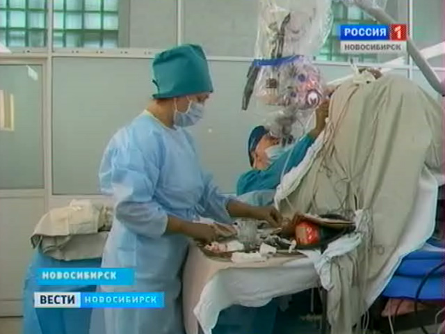 Новосибирские врачи удачно справились с опухолью, которая располагалась в стволе головного мозга