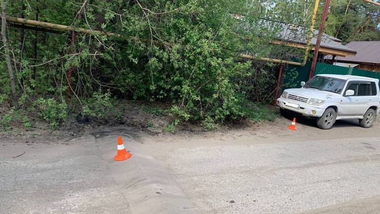 В Новосибирске 16-летний подросток упал с питбайка и угодил в больницу