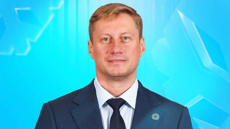 ХК «Сибирь» сменил главного тренера Вячеслава Буцаева на Ярослава Люзенкова