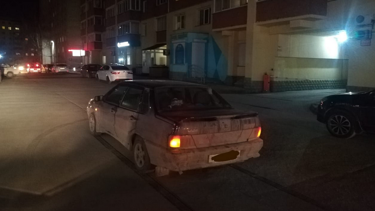 В Новосибирске автомобилист сбил 8-летнего ребёнка на самокате