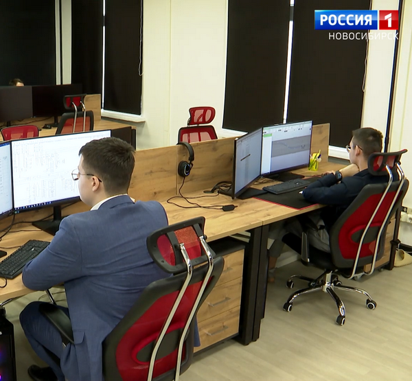 Студенты в инжиниринговом центре СГУПС