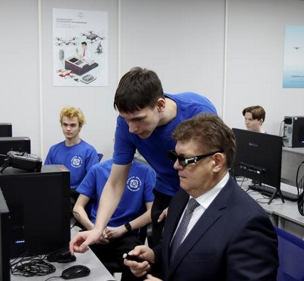Анатолий Серышев в центре БПЛА