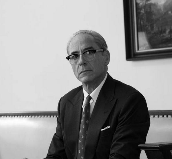 Новосибирский режиссер разгромил фильм-триумфатор «Оскара-2024» «Оппенгеймер»