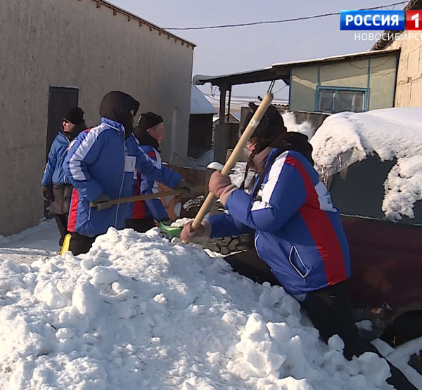 Снежный десант за работой