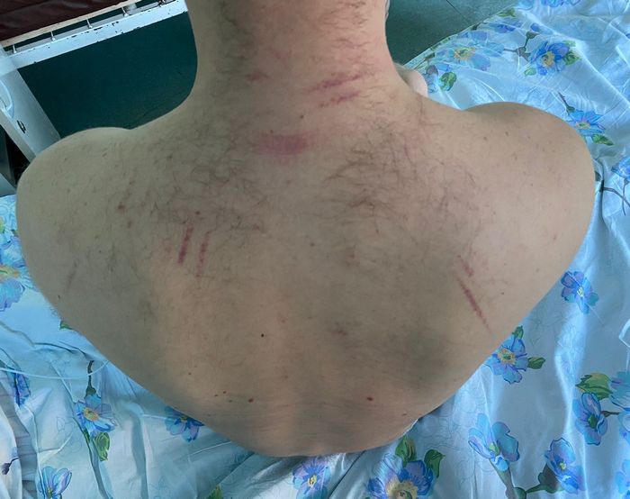 В Новосибирске дорожный конфликт перерос в зверское избиение водителя В Новосибирске дорожный конфликт перерос в зверское избиение водителя