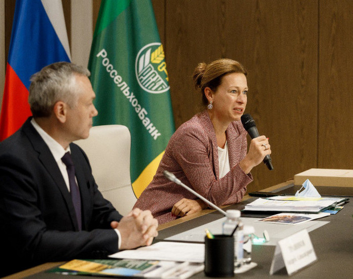 андрей травников