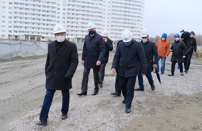 В Новосибирске контролируют антивирусные меры безопасности на стройках 1