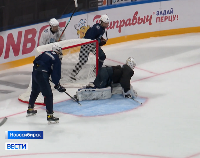 Тренировка хоккеистов