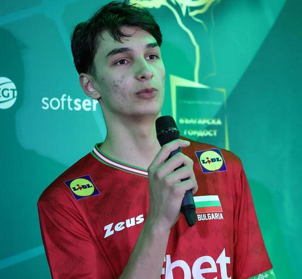 Симеон Николов