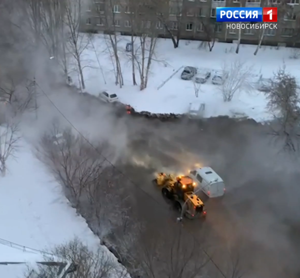 Последствия коммунальной аварии на дорогах Новосибирска 1.png