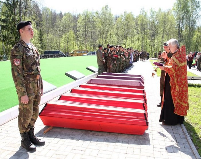 Панихида.jpg Панихида.jpg