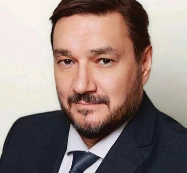 Илья Глущенко