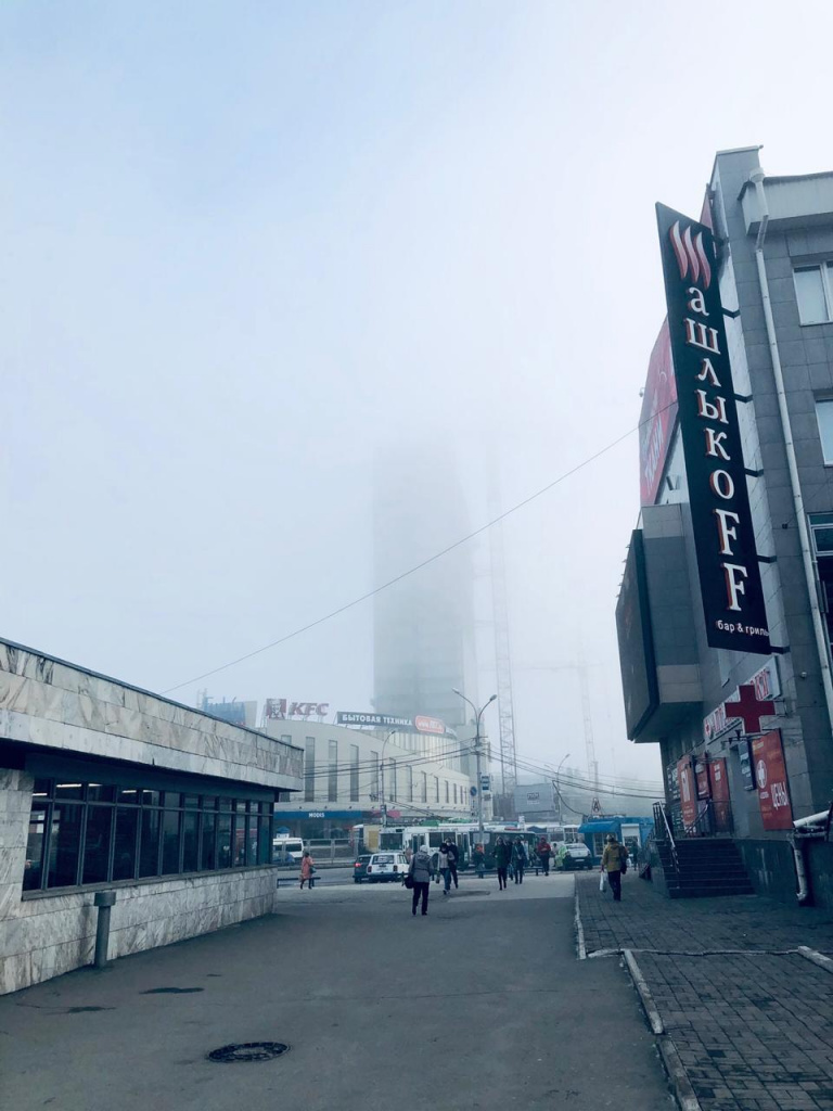 Утром 10 сентября несколько самолётов не смогли вылететь из Толмачёво из-за плохих метеоусловий
