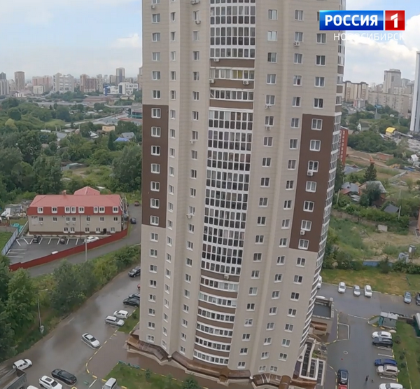 Новый дом в микрорайоне Закаменский