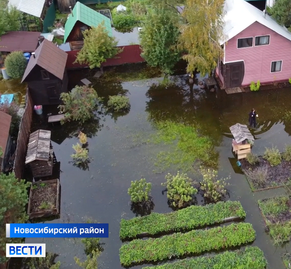 Затопленный дачный участок