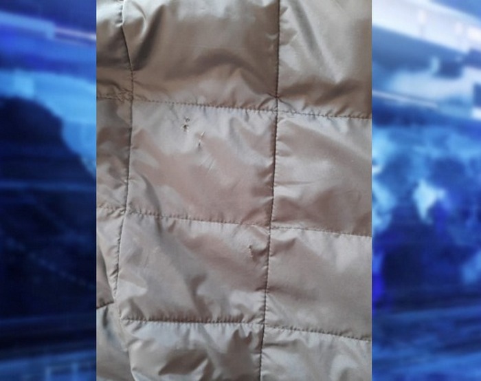 Куртка порванная собакой