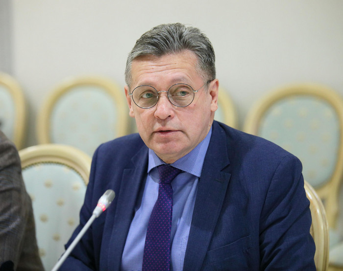 Рифат Сабитов