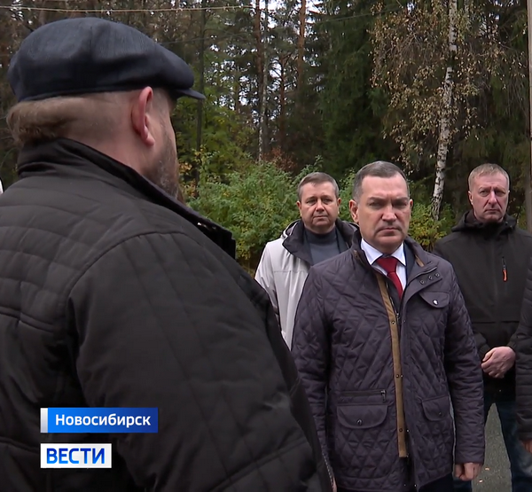 мэр в Академгородке.png