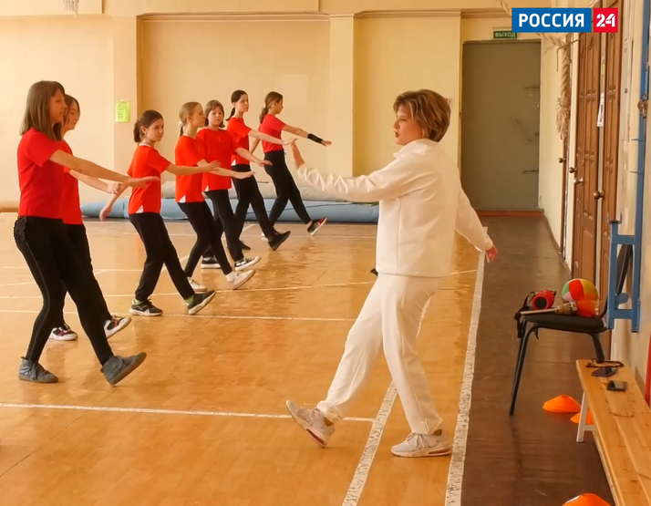 Тренер с учениками