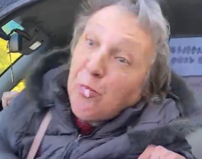женщина 2.png женщина 2.png