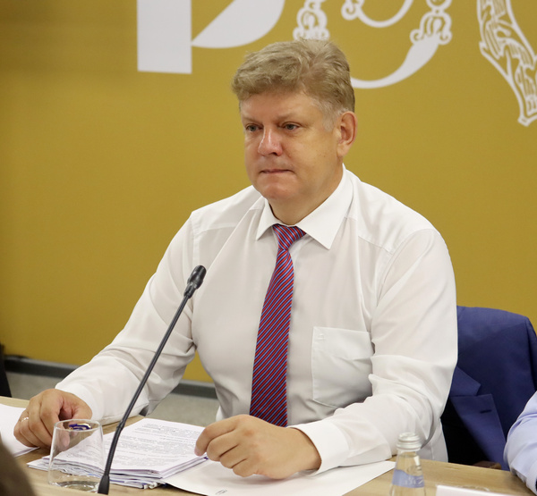 Анатолий Серышев