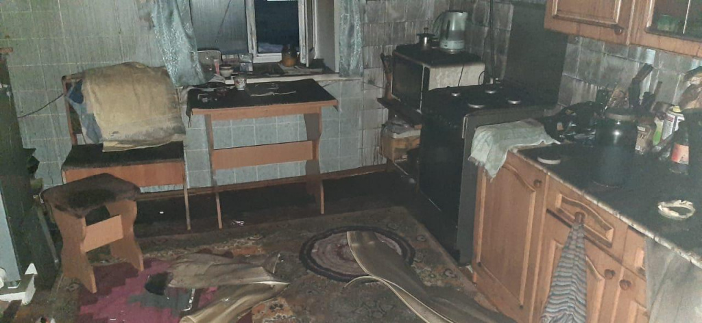 В течение 21 минуты пожарные ликвидировали открытое горение