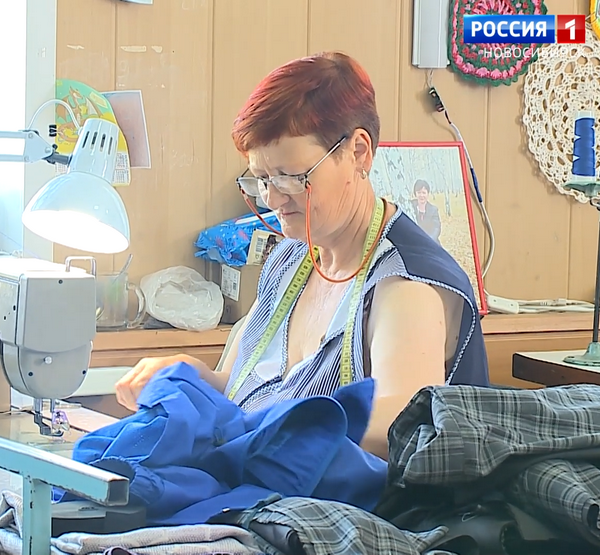 Швея за машиной
