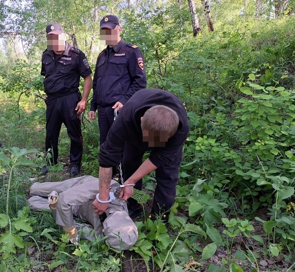 Убийца показал, как расправился с жертвой Убийца показал, как расправился с жертвой