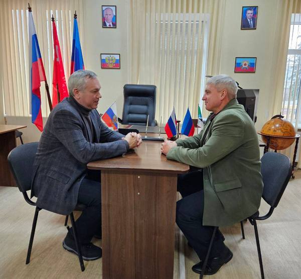 Рабочая встреча Андрея Травникова и Виталия Коваленко