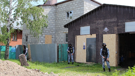 Судебные приставы Новосибирск приготовили под снос незаконно построенный дом