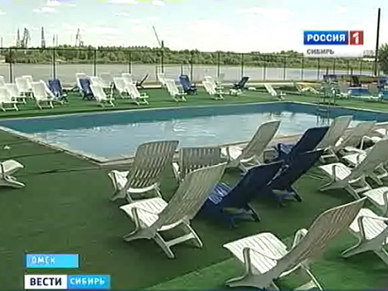 В Сибири в разгаре купальный сезон