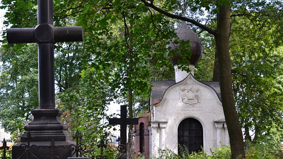 В Новосибирской области неизвестные разрушили кладбище