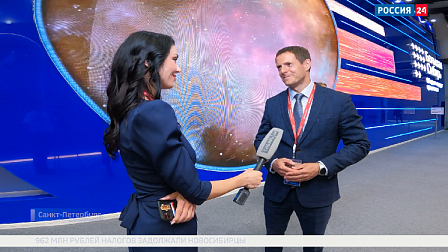 Развитие технологий искусственного интеллекта показали на ПМЭФ-2025