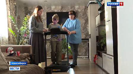 Новосибирский школьник получил беговую дорожку благодаря «Ёлке желаний»