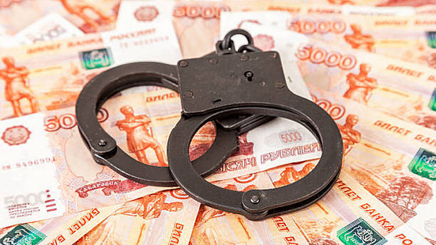 Новосибирский суд отправил военного в тюрьму за кражу 100 тысяч рублей